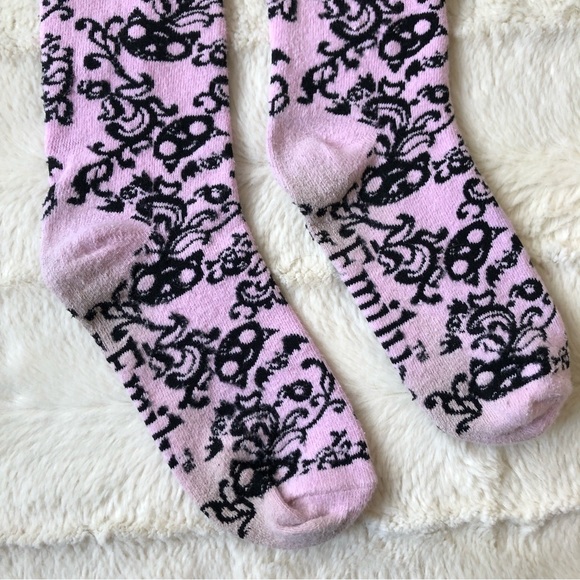 Emily The Strange Y2K knee socks - vintage retro pop punk knee socks - Picture 3 of 9